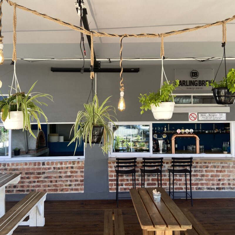 location central, film locations, www.locationcentral.tv, diner, cafe, pizza, bar, seating, restaurant, locations for film in cape town